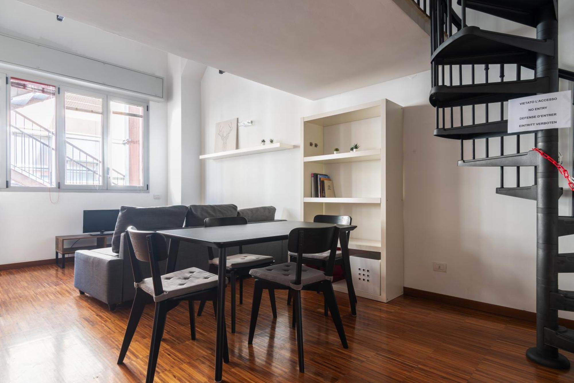 Appartement Modernita A Milano: Bilocale Con Balcone *