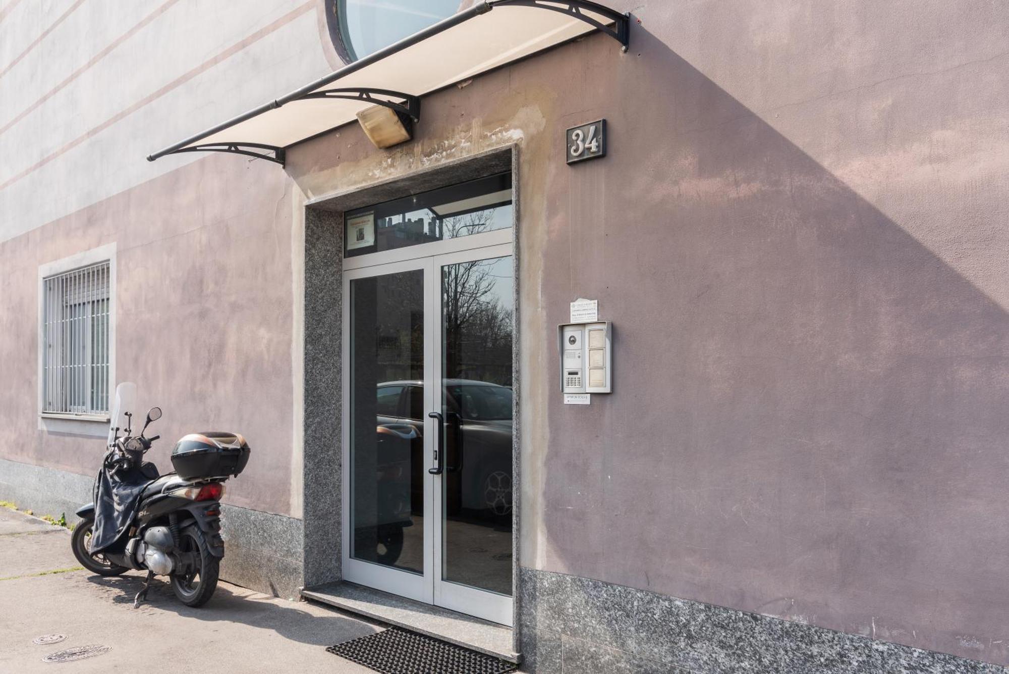 Appartement Modernita A Milano: Bilocale Con Balcone *